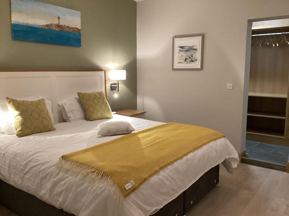 Roundstone Retreats Quayside Luxury Apt Exterior photo