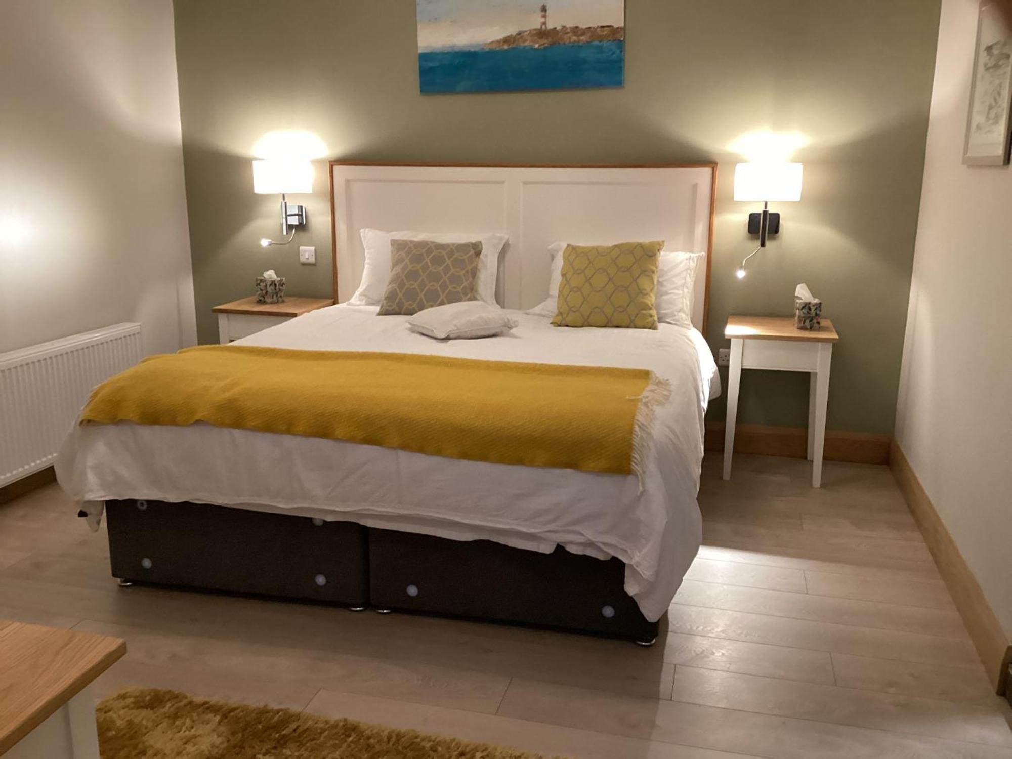 Roundstone Retreats Quayside Luxury Apt Exterior photo